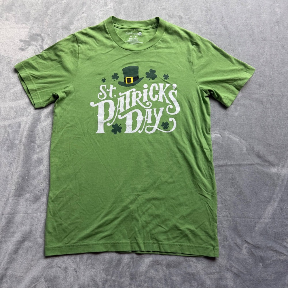 Celebrate It T-Shirt Mens M Green St Patricks Day Graphic Tee Holiday Festive